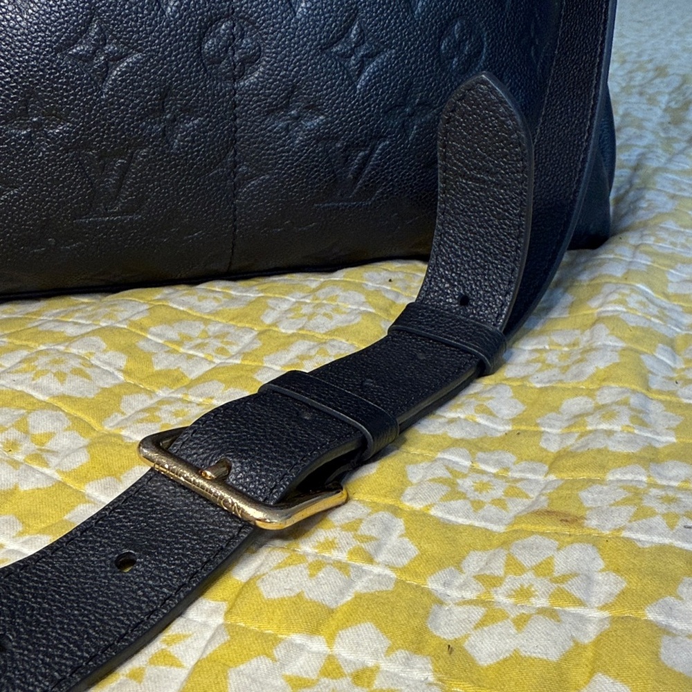 Louis Vuitton Empreinte Maida Hobo in Black - Picture 7 of 16